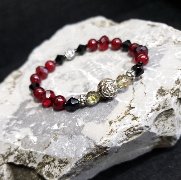 F16 Petite Wrist Blood Red Glass Bracelet Aurora Borealis Rose Handmade - Picture 9 of 12